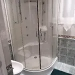 Vakantiehuis Jasmin, Bas De Villa, A 10 Min De Cannes, Piscine Privee Le Cannet